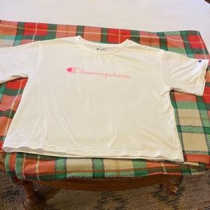 Ladies champion crop top T size extra large